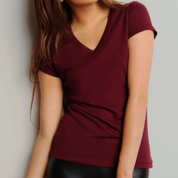 Marlow V-Neck T-Shirt top - Picture 2 of 13